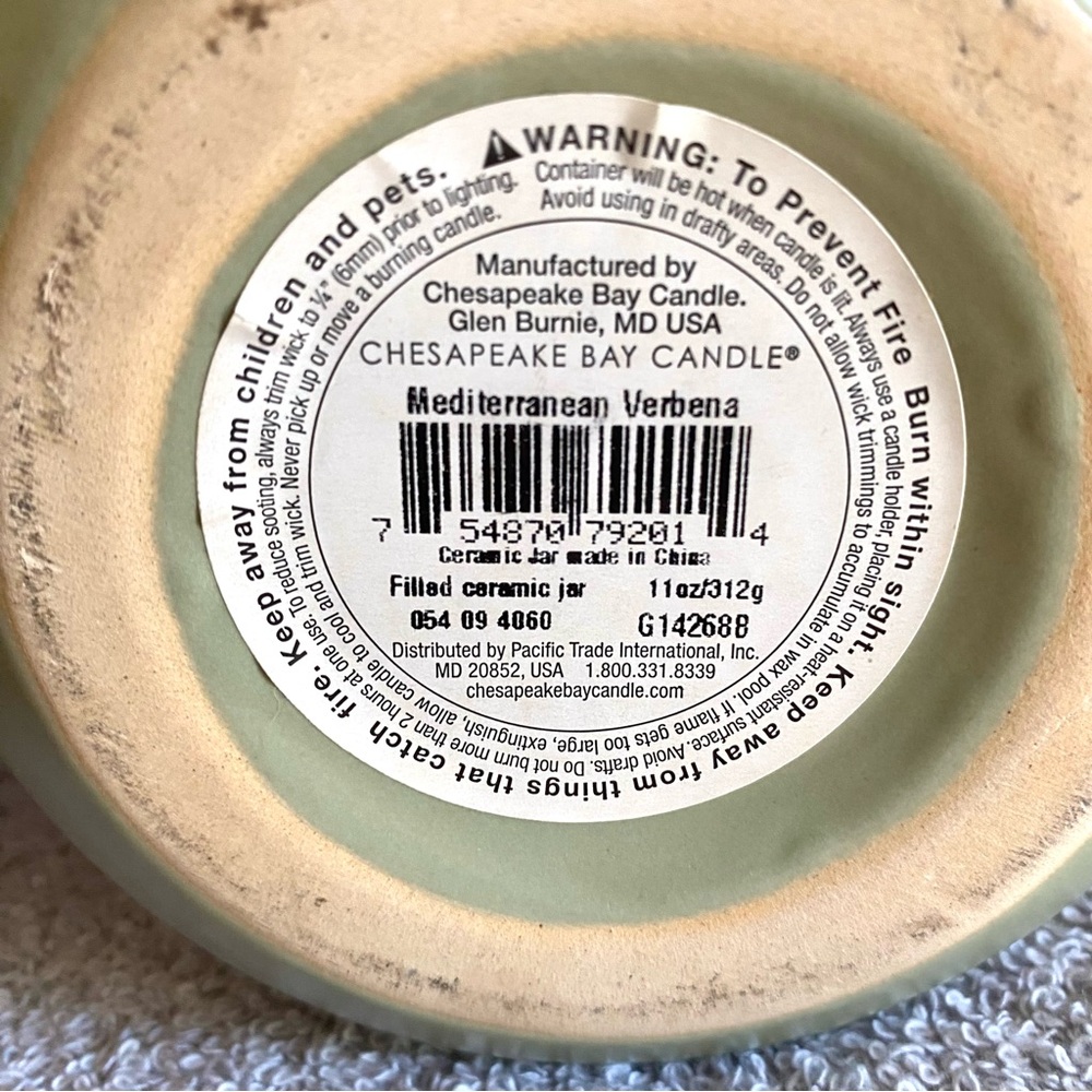 🎅🏻SALE Chesapeake Bay 2 wick jar candle with lid-Mediterranean Verbena - Picture 6 of 8